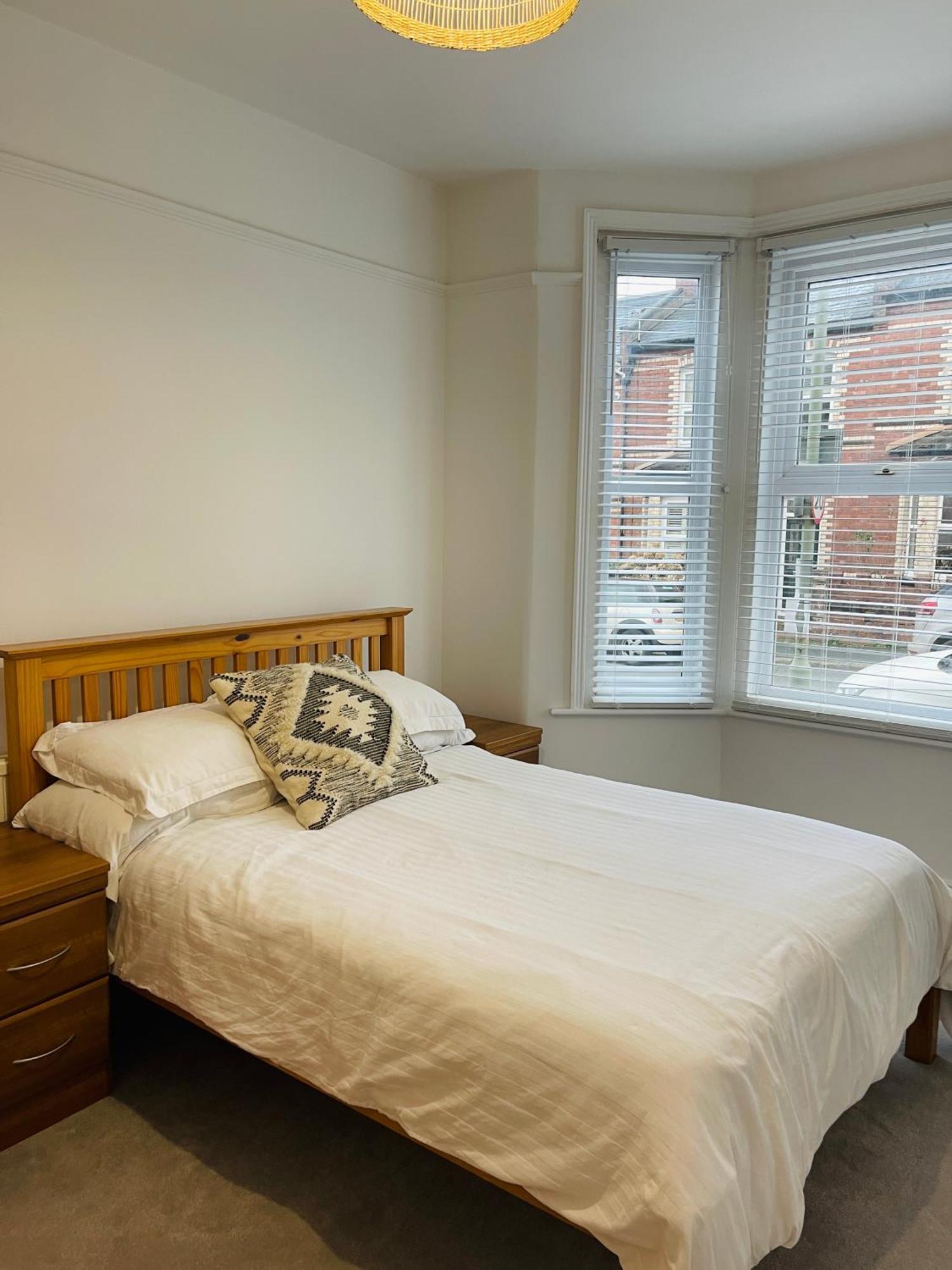 Newly Refurbished City Centre House With Parking Exeter Esterno foto